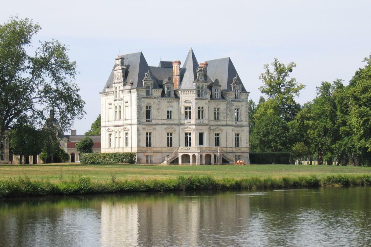 Chateau Du Maurier La Fontaine-Saint-Martin Exterior foto