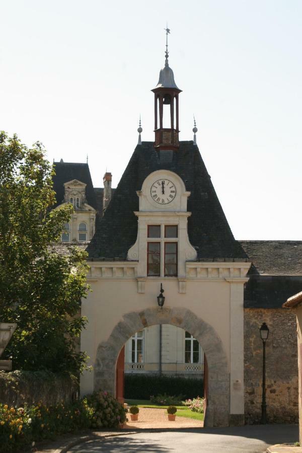 Chateau Du Maurier La Fontaine-Saint-Martin Exterior foto