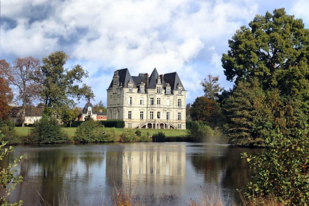 Chateau Du Maurier La Fontaine-Saint-Martin Exterior foto